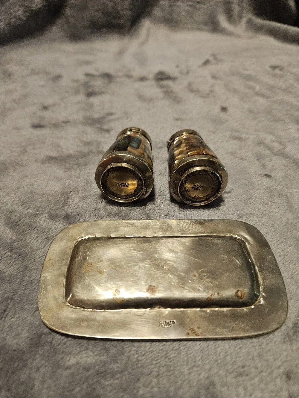 70s Vintage mini Mexican salt and pepper shakers with a matching tray.